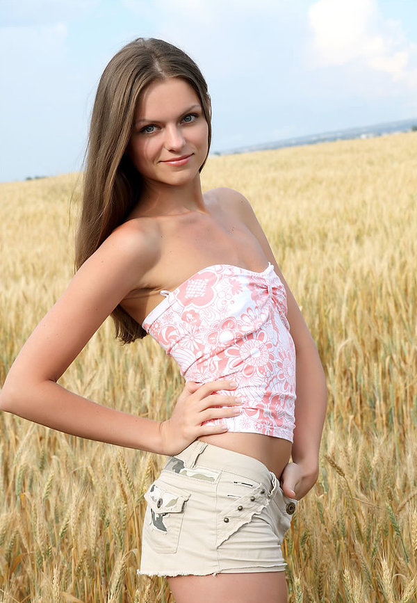 Марина, 23 года, 1 размер груди